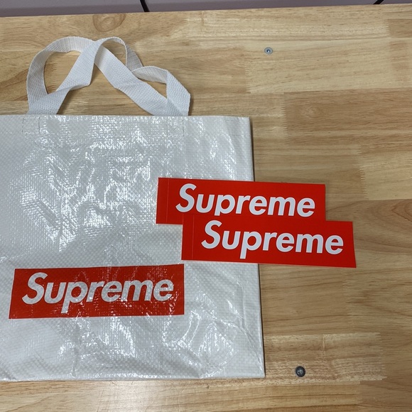 Supreme Bags and Sticker Pack - Picture 5 of 11